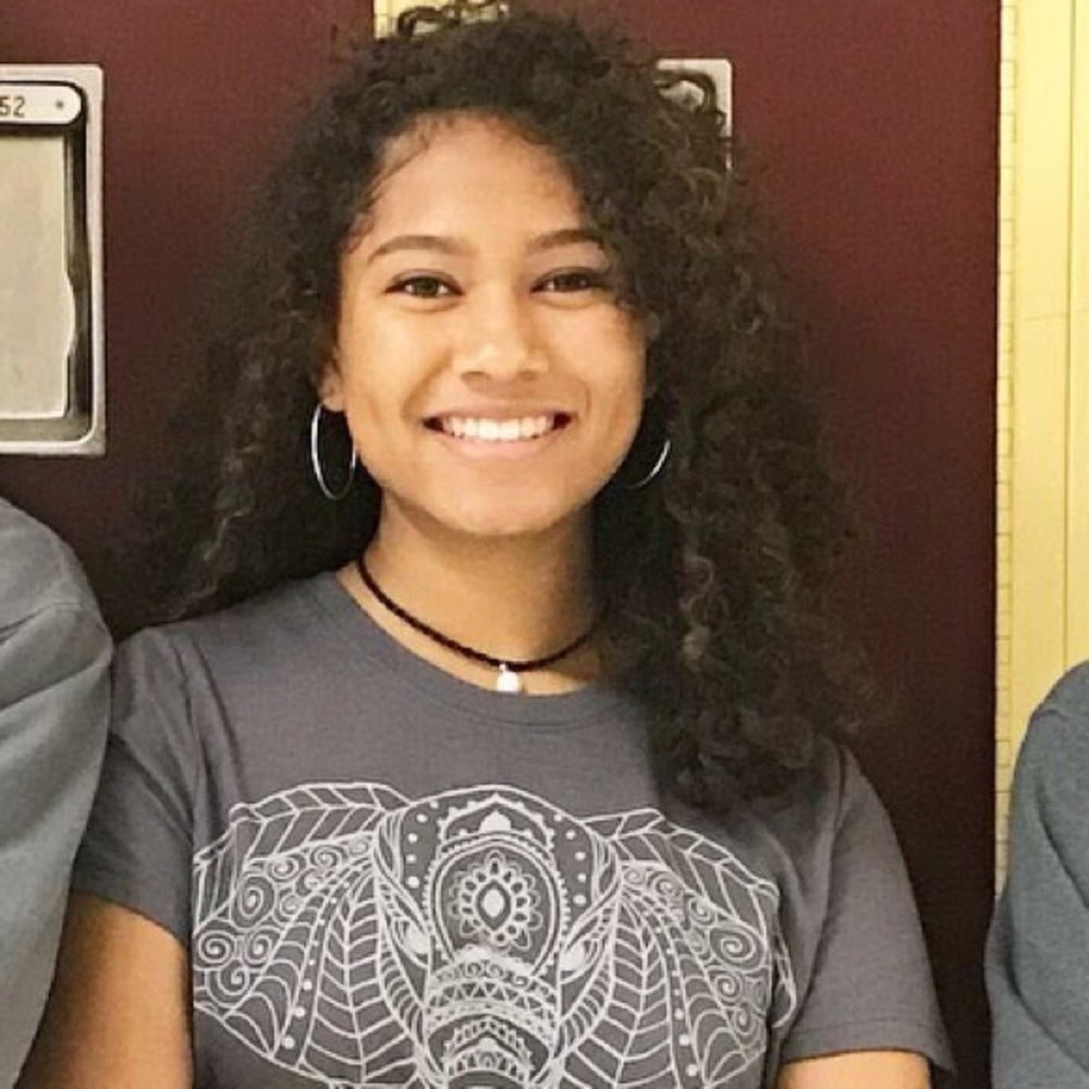 Meet your Posher, Olivia